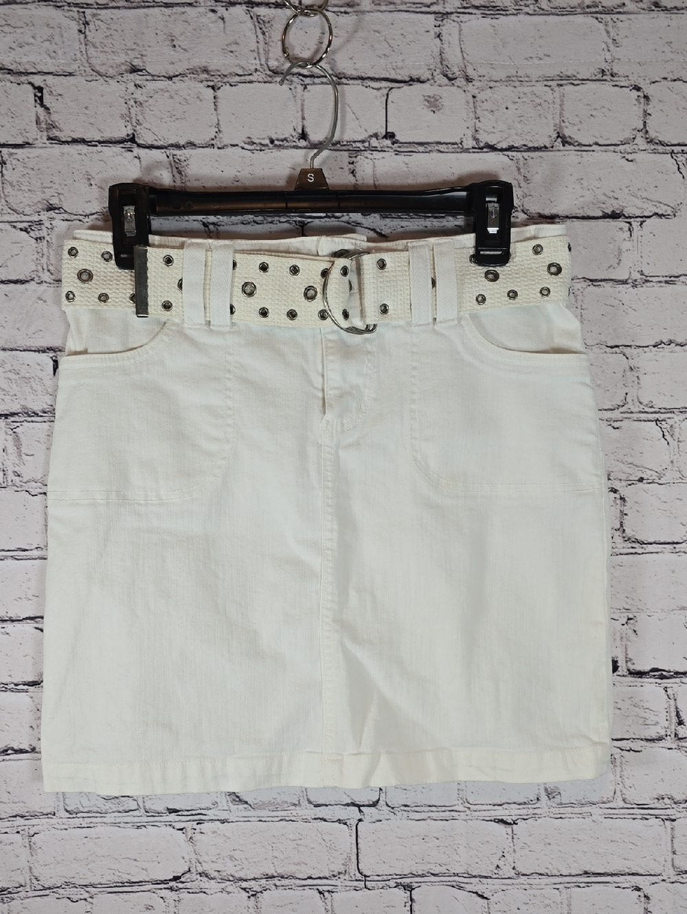 Allen B. By Allen Schwartz Cream Jean Mini Skirt with Grommeted Belt Size 28